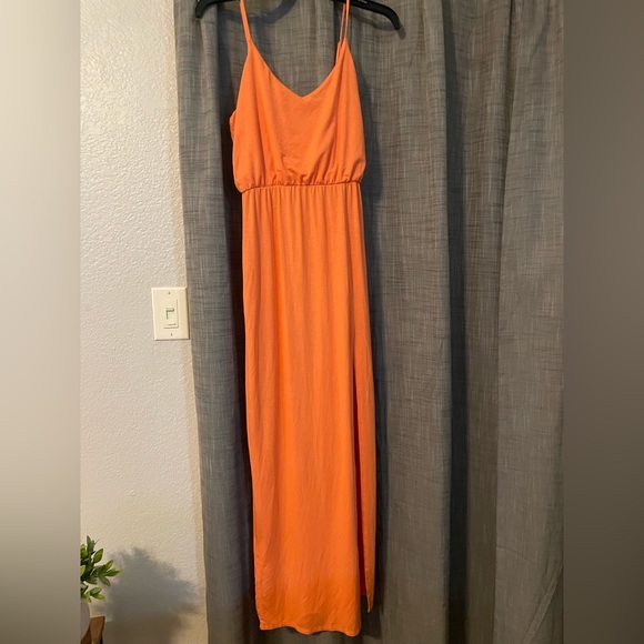 Lulus coral maxi dress - Picture 2 of 2